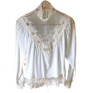 Sexy high neck seventies victorian top. L